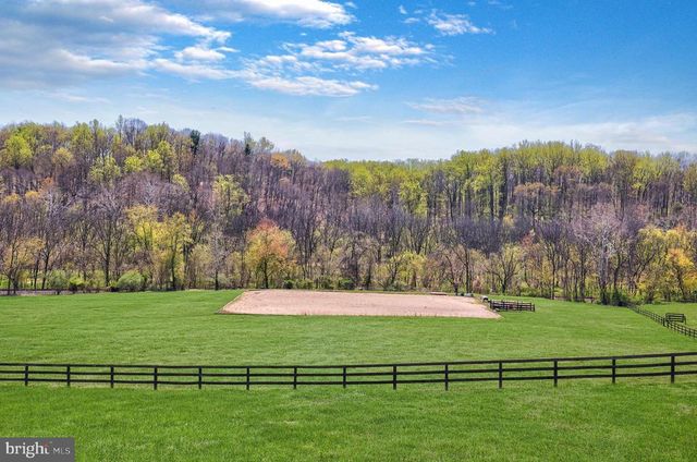9393 BRIAR LN, Delaplane, VA 20144