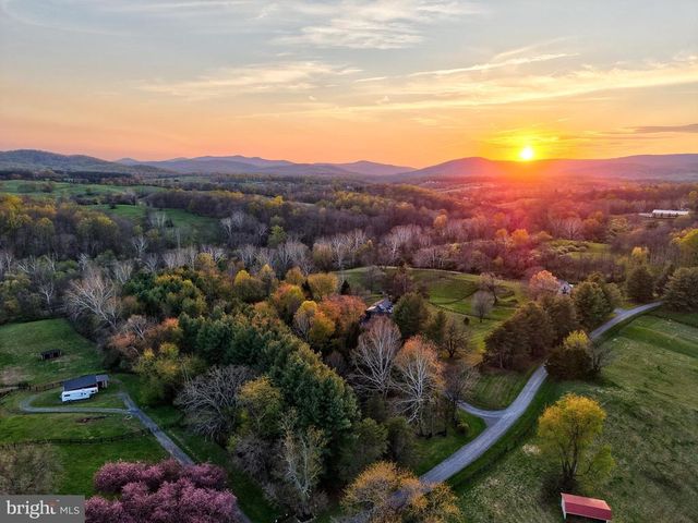 9393 BRIAR LN, Delaplane, VA 20144