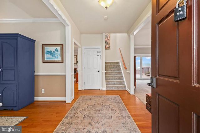 9393 BRIAR LN, Delaplane, VA 20144