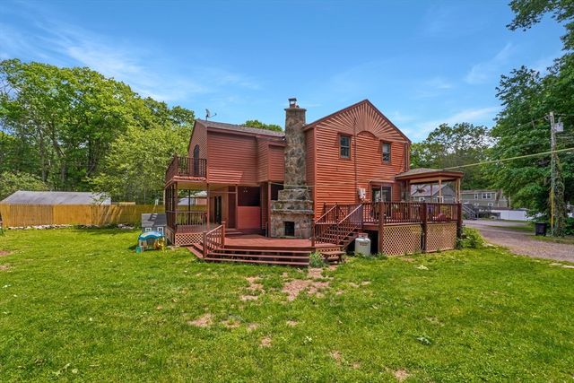 4 Birch Ln, Leicester, MA 01524