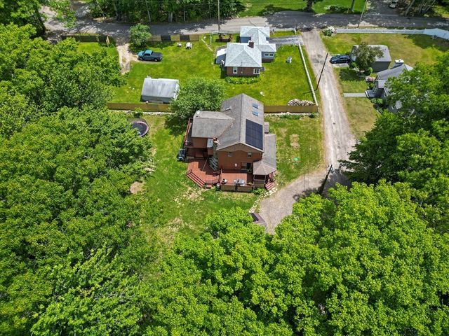 4 Birch Ln, Leicester, MA 01524