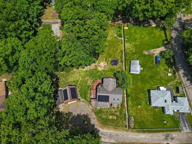 4 Birch Ln, Leicester, MA 01524