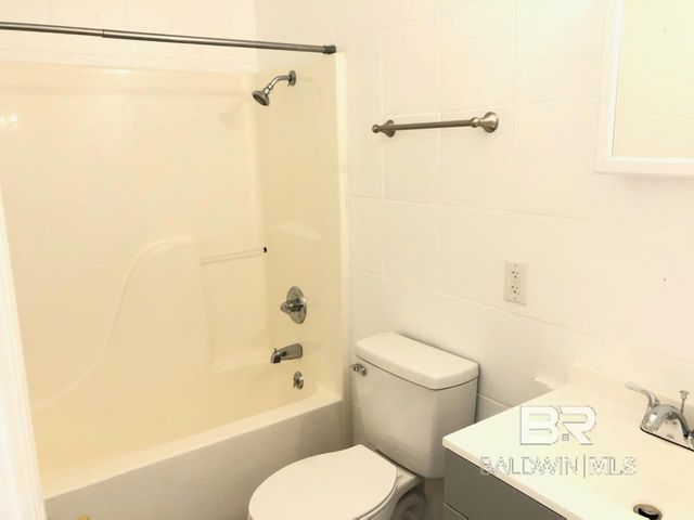 305 W Peachtree Avenue, Foley, AL 36535