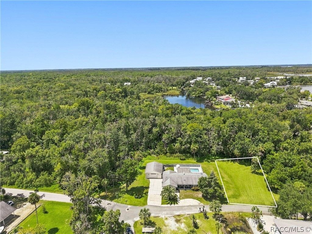 1008 N Appalachian Terrace, Crystal River, FL 34429