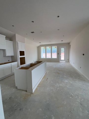 6929 Nubuck Drive, Montgomery, TX 77316