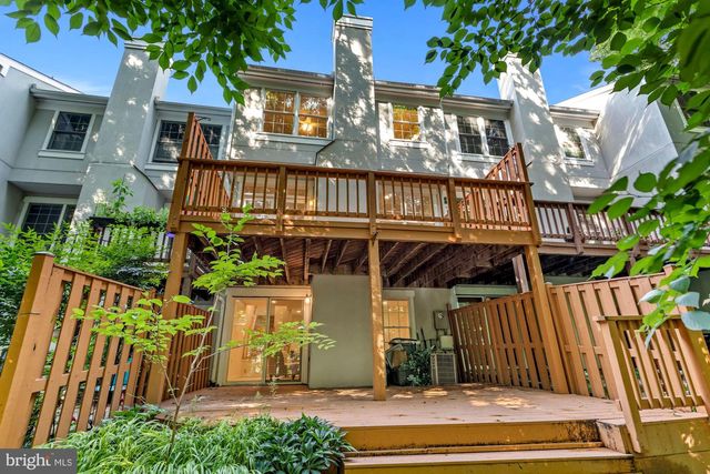 11280 FAIRWIND WAY, Reston, VA 20190