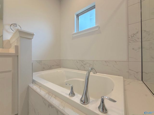 11017 Wayland Ridge Drive, Madison, AL 35756