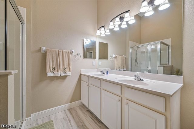 9660 Pineapple Preserve CT, Fort Myers, FL 33908