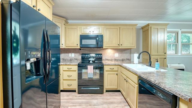881 Aska Road, Blue Ridge, GA 30513