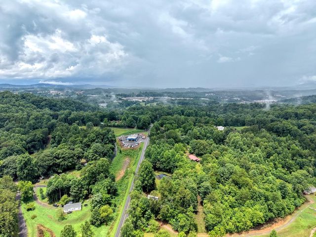 881 Aska Road, Blue Ridge, GA 30513