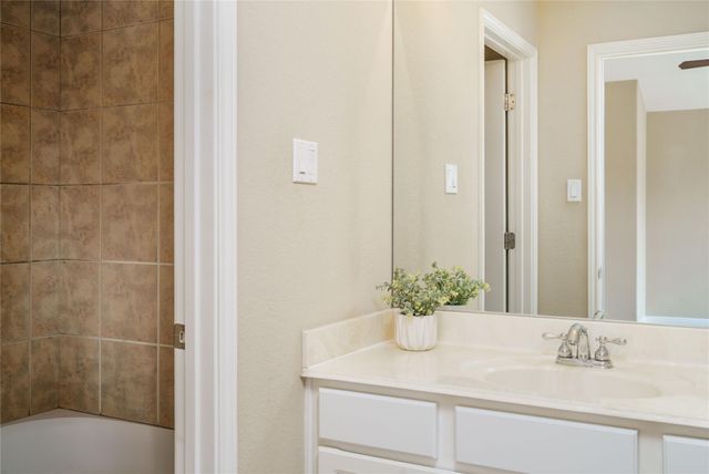 3237 Bay Hill LN, Round Rock, TX 78664