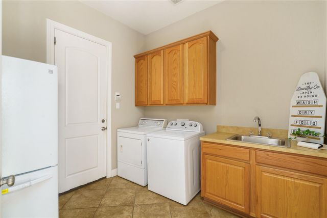 3237 Bay Hill LN, Round Rock, TX 78664