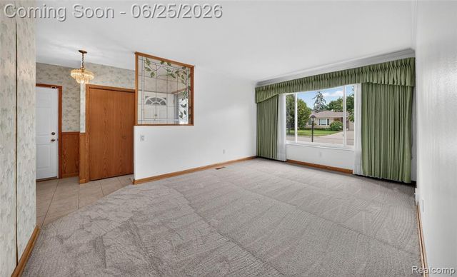 13818 Collins Drive, Warren, MI 48088