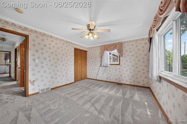 13818 Collins Drive, Warren, MI 48088