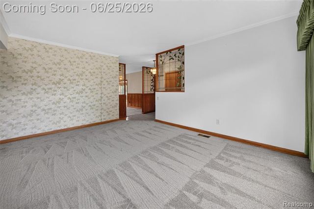 13818 Collins Drive, Warren, MI 48088