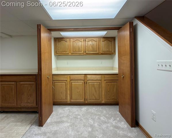 13818 Collins Drive, Warren, MI 48088