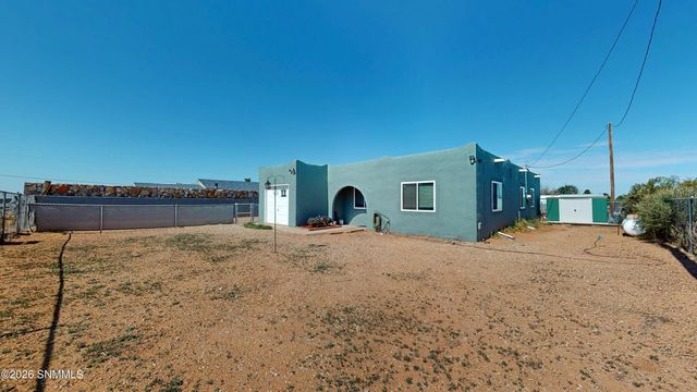 4623 Chamizal Road, Las Cruces, NM 88011