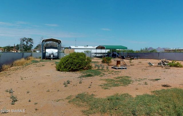 4623 Chamizal Road, Las Cruces, NM 88011
