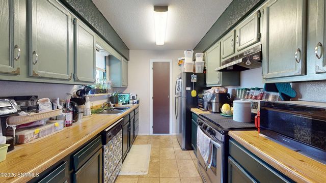 4623 Chamizal Road, Las Cruces, NM 88011