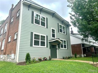 5345 Quincy, St Louis, MO 63109