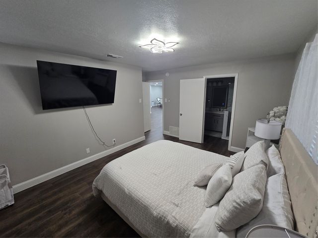 304 Salem Drive, Euless, TX 76039
