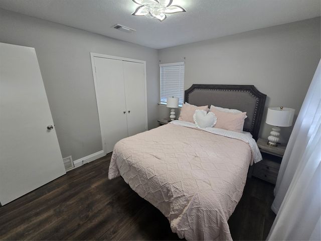 304 Salem Drive, Euless, TX 76039