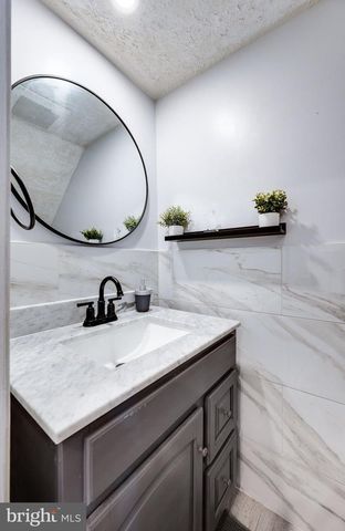 1258 FOX RUN, Reading, PA 19606