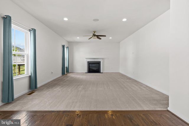 109 EMPEROR DR, Lake Frederick, VA 22630