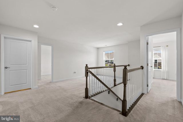 109 EMPEROR DR, Lake Frederick, VA 22630