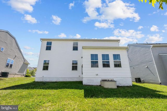 109 EMPEROR DR, Lake Frederick, VA 22630