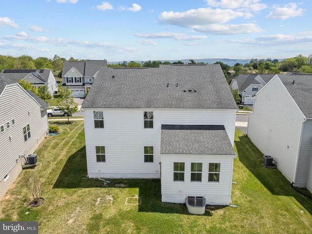 109 EMPEROR DR, Lake Frederick, VA 22630