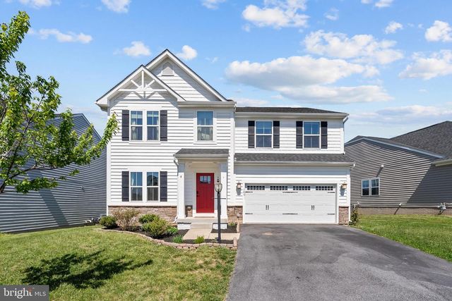 109 EMPEROR DR, Lake Frederick, VA 22630
