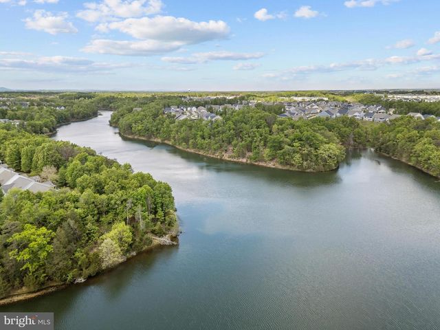 109 EMPEROR DR, Lake Frederick, VA 22630