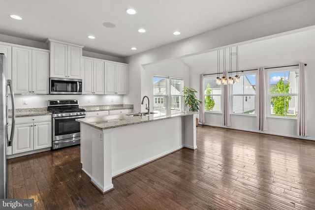 109 EMPEROR DR, Lake Frederick, VA 22630
