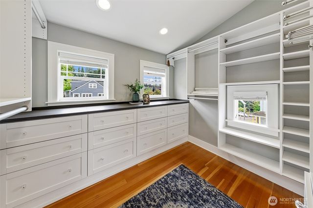 5761 35th Avenue NE, Seattle, WA 98105