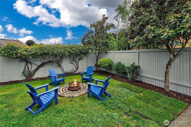 5761 35th Avenue NE, Seattle, WA 98105