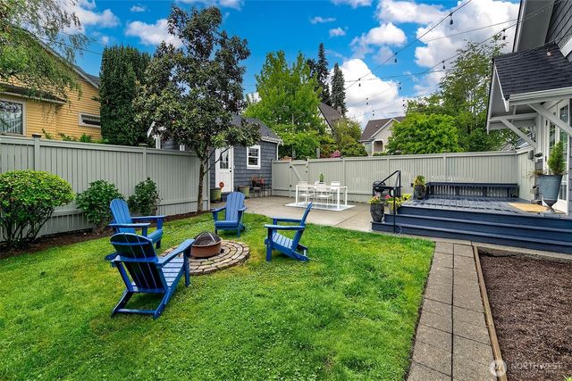 5761 35th Avenue NE, Seattle, WA 98105