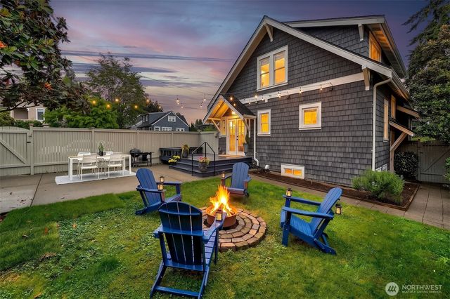 5761 35th Avenue NE, Seattle, WA 98105