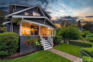 5761 35th Avenue NE, Seattle, WA 98105