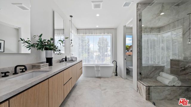 3153 Purdue Avenue, Los Angeles, CA 90066