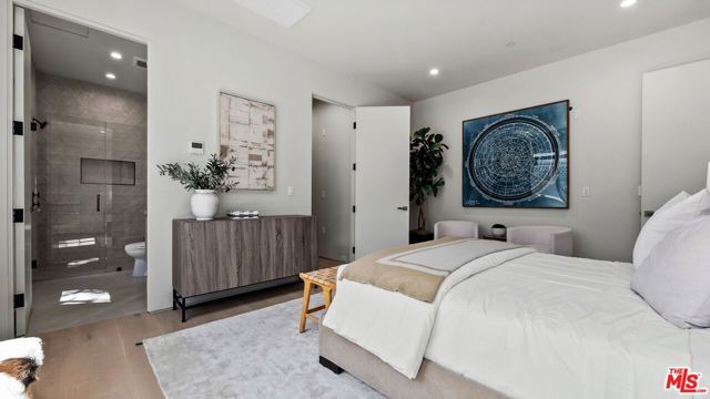 3153 Purdue Avenue, Los Angeles, CA 90066