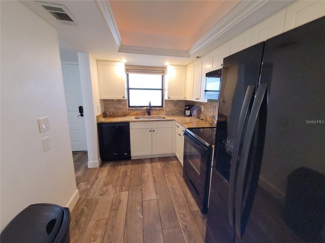 104 CAPRI ISLES BOULEVARD 103, Venice, FL 34292
