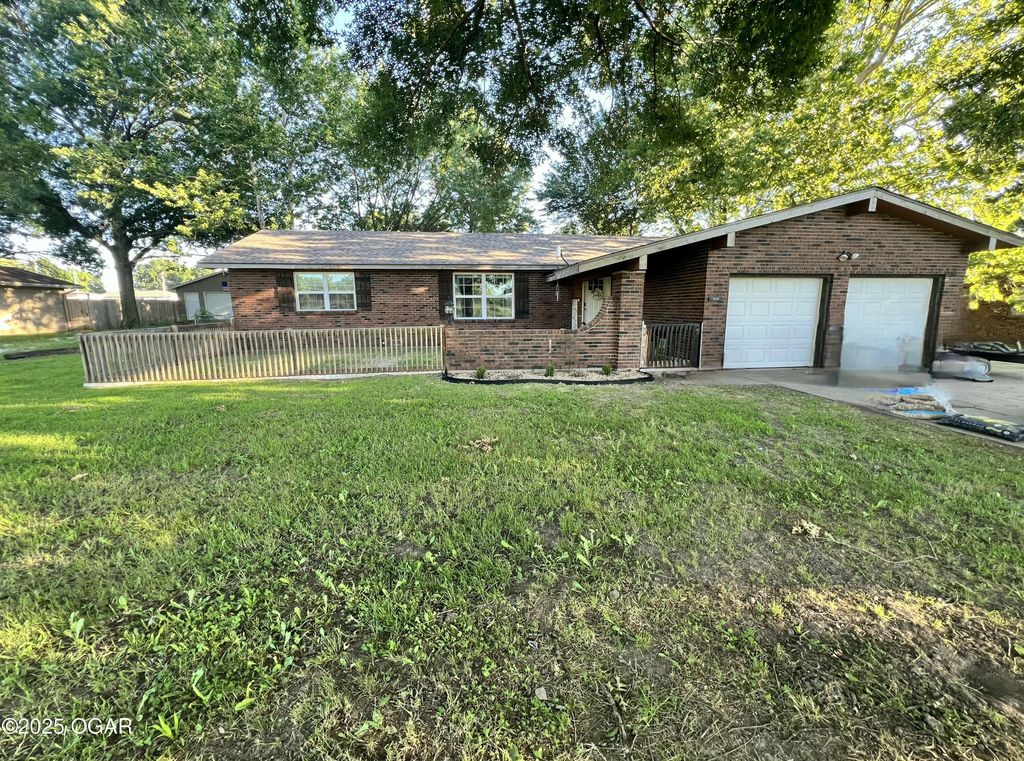 3224 W Junge Blvd Boulevard, Joplin, MO 64801