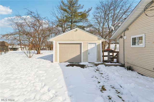 48 Gunnison Court, Medina, OH 44256