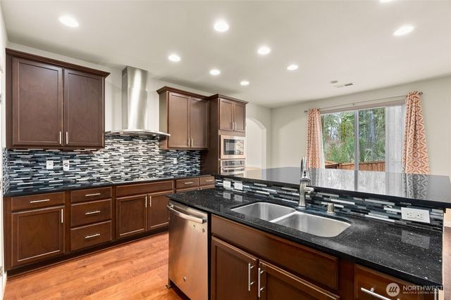 4218 Goldcrest Drive NW, Olympia, WA 98502