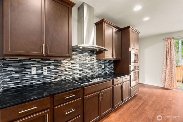 4218 Goldcrest Drive NW, Olympia, WA 98502