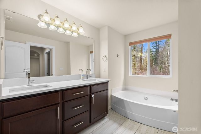 4218 Goldcrest Drive NW, Olympia, WA 98502