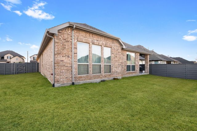 549 Cedarwood Street, Little Elm, TX 76227