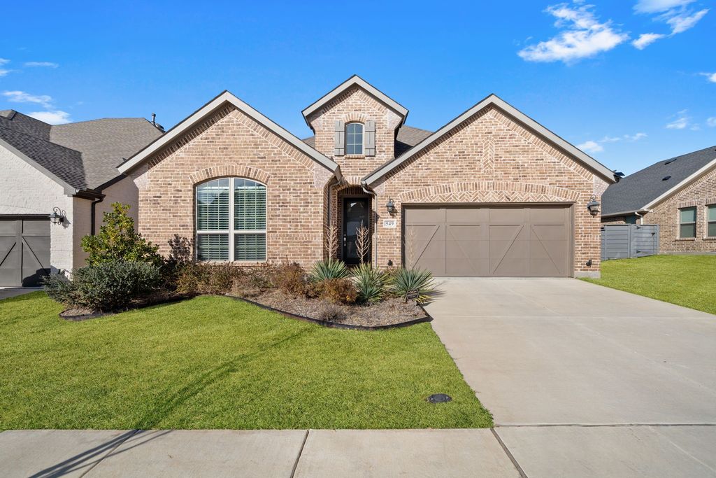 549 Cedarwood Street, Little Elm, TX 76227