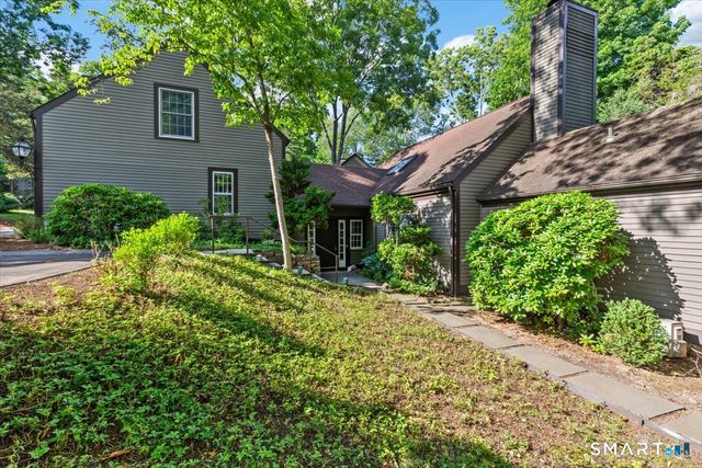 20 Long Hill Farm, Guilford, CT 06437